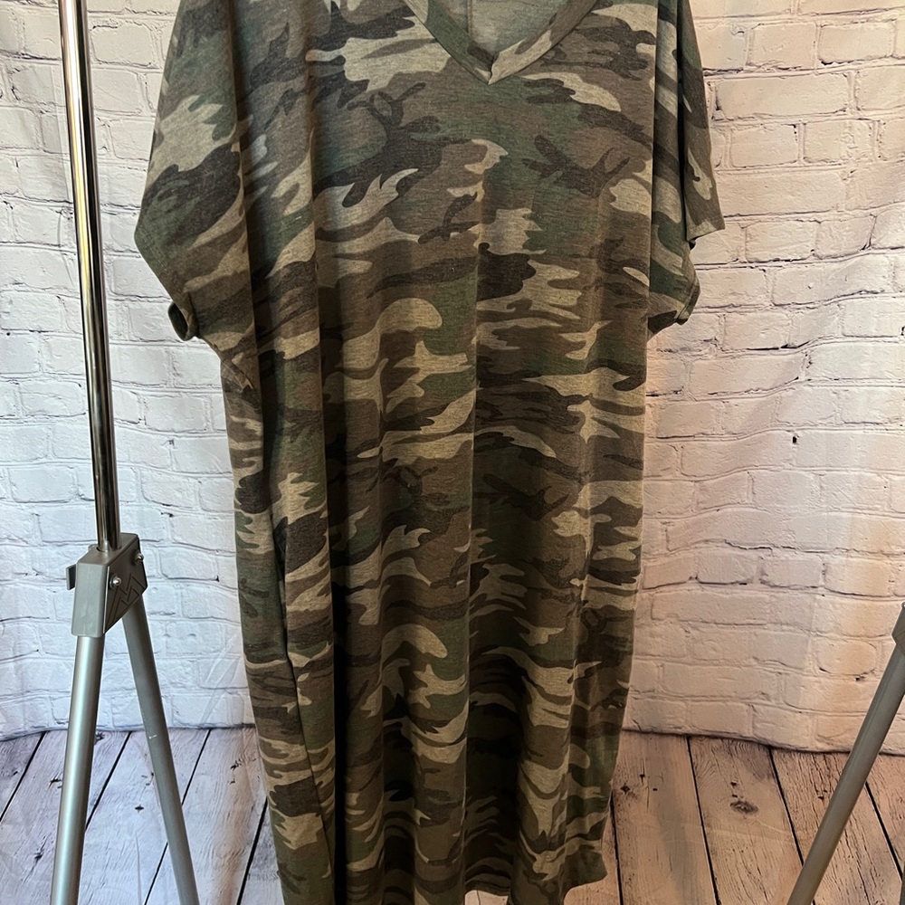 Camo T-shirt style v-neck dress.